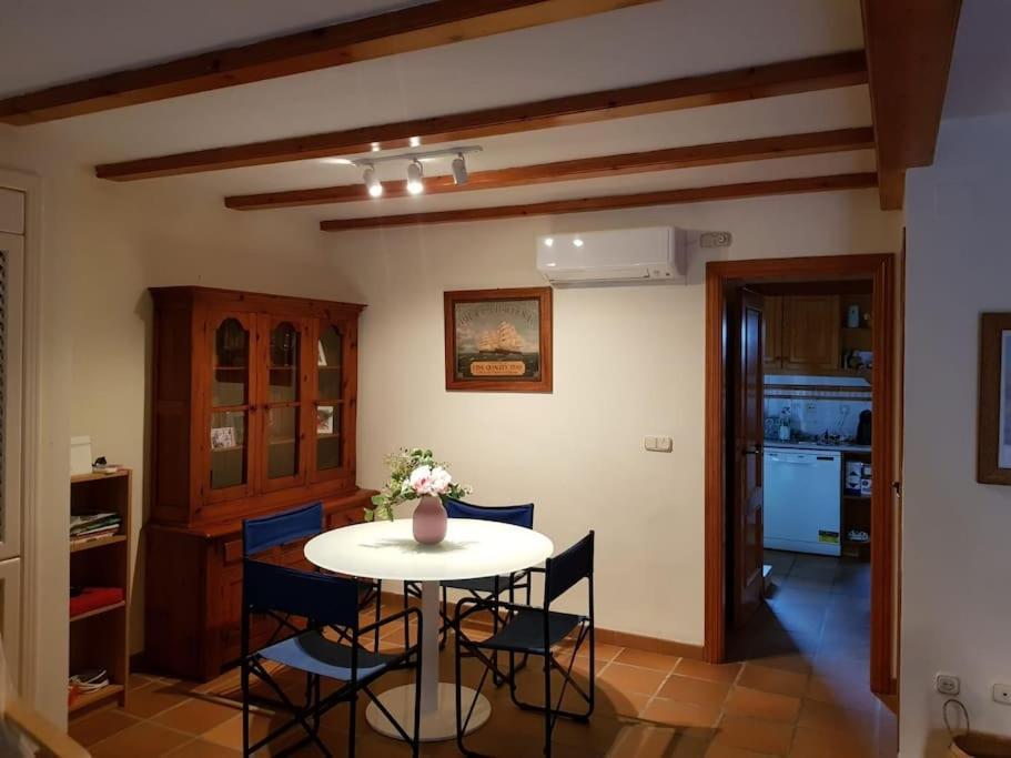 Chalet Adosado En La Playa De El Perellonet Con Piscina, Pista Tenis Valencia Exteriör bild